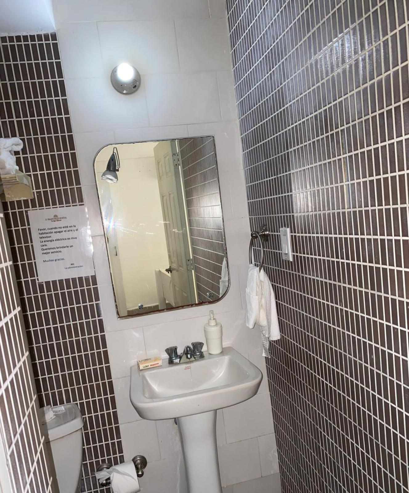 D' Franchesis Hostal ฆวนโดลีโอ ภายนอก รูปภาพ