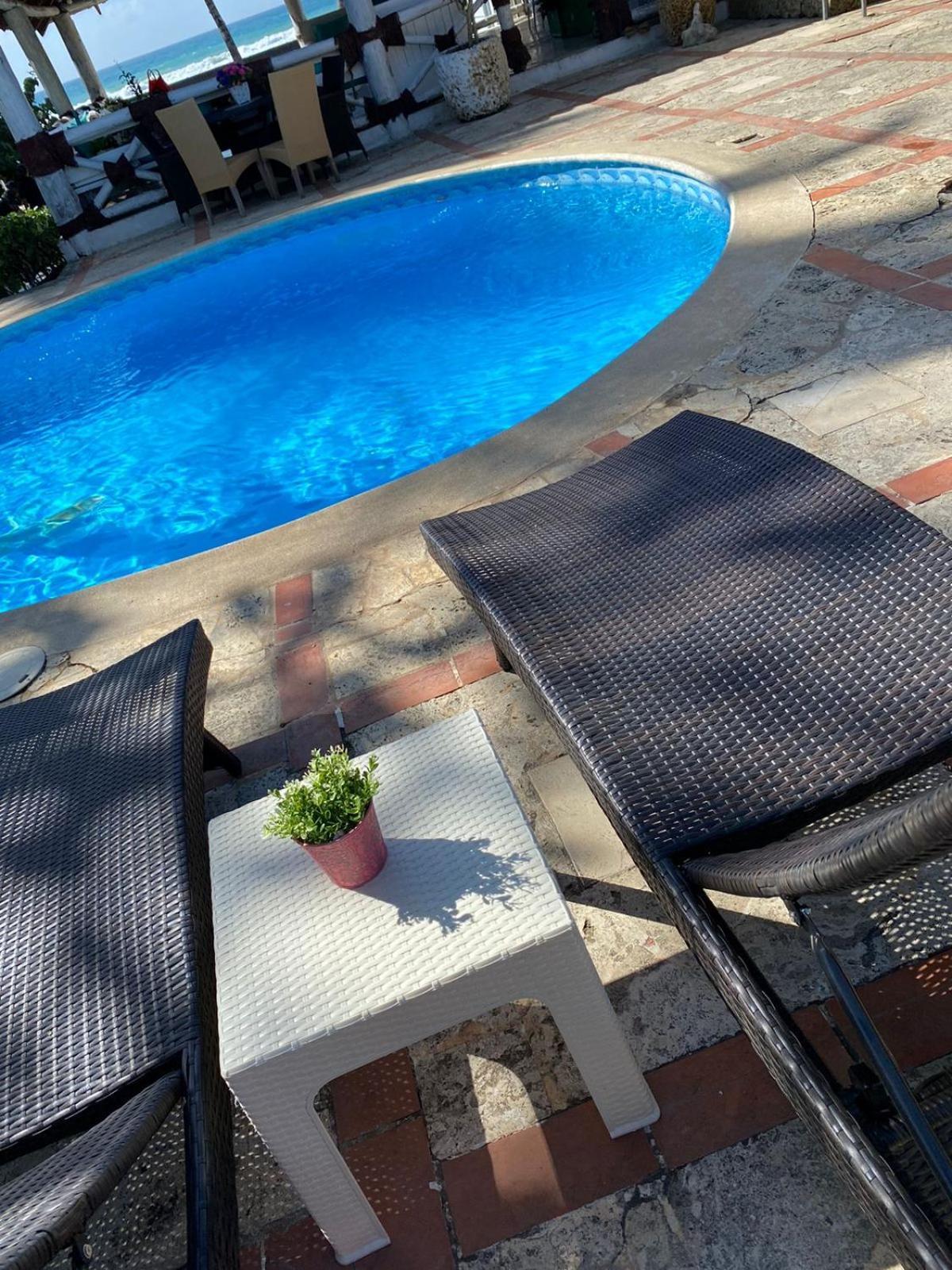 D' Franchesis Hostal ฆวนโดลีโอ ภายนอก รูปภาพ
